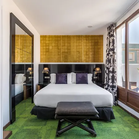 Mate Leo, Otel Granada